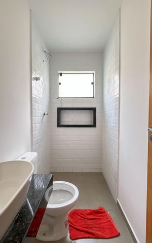 Casa à venda com 150m², 3 quartos e 2 vagas Casa à venda com 150m², 3 quartos e 2 vagasBanheiro Social