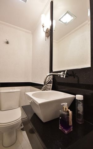 Apartamento à venda com 250m², 4 quartos e 4 vagasLavabo
