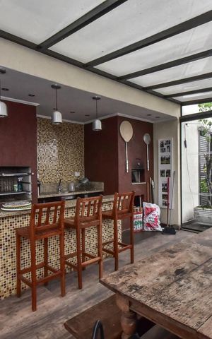 Apartamento à venda com 250m², 4 quartos e 4 vagasCobertura