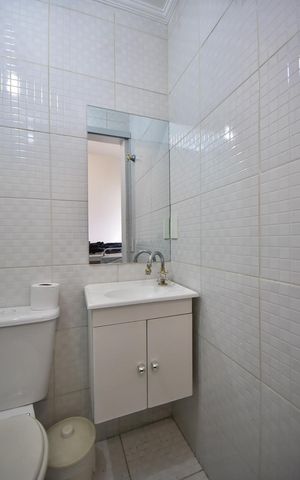 Apartamento à venda com 250m², 4 quartos e 4 vagasBanheiro da Suíte 2