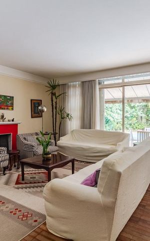 Casa para alugar com 297m², 3 quartos e 2 vagasSala