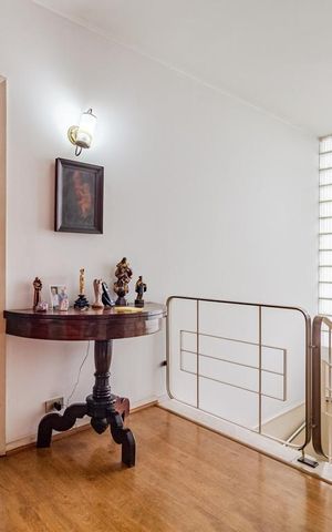 Casa para alugar com 297m², 3 quartos e 2 vagasCorredor