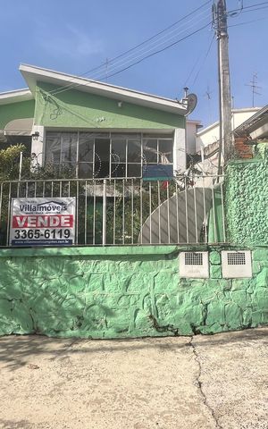 Casa à venda com 200m², 3 quartos e 1 vaga Casa à venda com 200m², 3 quartos e 1 vagaFachada