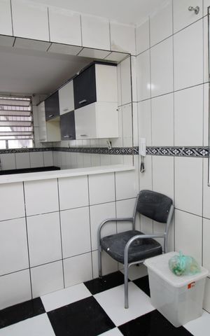 Casa à venda com 300m², 2 quartos e 2 vagasCozinha