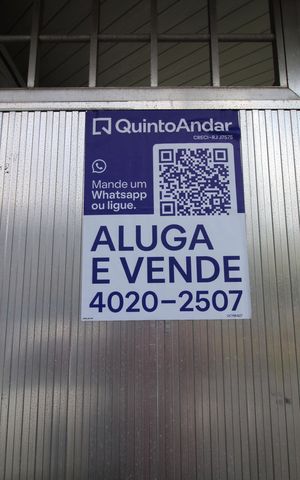 Casa à venda com 300m², 2 quartos e 2 vagasPlaca