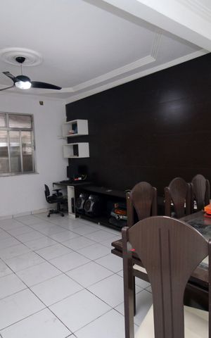 Casa à venda com 300m², 2 quartos e 2 vagasSala