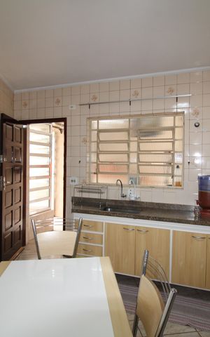 Casa à venda com 116m², 2 quartos e 4 vagasCozinha