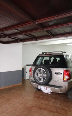Casa à venda com 116m², 2 quartos e 4 vagasGaragem