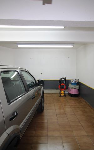 Casa à venda com 116m², 2 quartos e 4 vagasGaragem