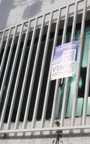 Casa à venda com 144m², 3 quartos e 2 vagasPlaquinha