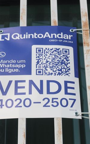 Casa à venda com 144m², 3 quartos e 2 vagasPlaquinha