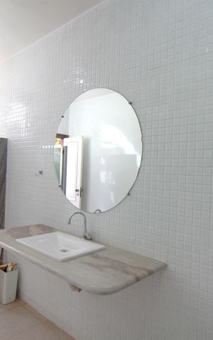 Casa à venda com 720m², 3 quartos e 6 vagasBanheiro de Serviço