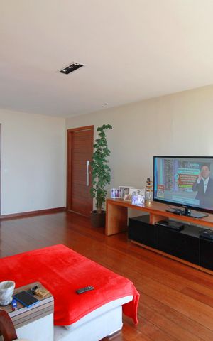 Casa à venda com 720m², 3 quartos e 6 vagasSala de Estar