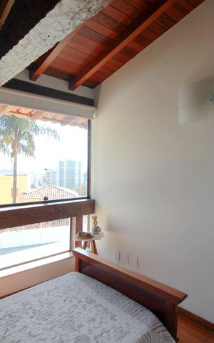 Casa à venda com 720m², 3 quartos e 6 vagasSuíte 2