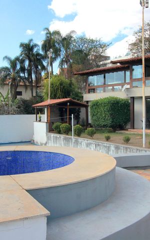 Casa à venda com 720m², 3 quartos e 6 vagasÁrea comum