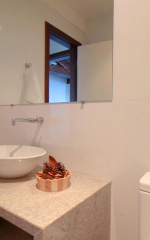 Casa à venda com 720m², 3 quartos e 6 vagasBanheiro Social