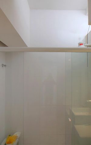 Casa à venda com 720m², 3 quartos e 6 vagasBanheiro da Suíte 2