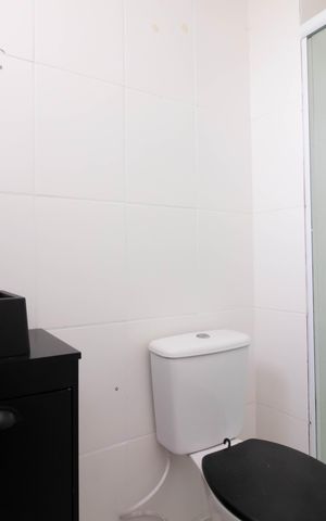 Apartamento à venda com 48m², 2 quartos e 1 vaga Apartamento à venda com 48m², 2 quartos e 1 vagaBanheiro