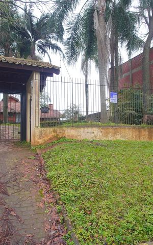 Casa à venda com 244m², 3 quartos e 2 vagasFachada
