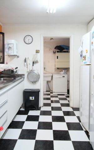 Casa à venda com 350m², 4 quartos e 4 vagas Casa à venda com 350m², 4 quartos e 4 vagasCozinha