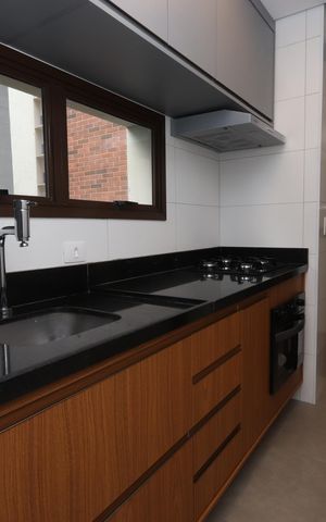 Apartamento para alugar com 77m², 2 quartos e 2 vagasCozinha