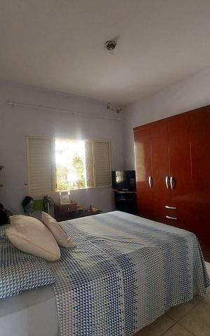 Casa à venda com 98m², 3 quartos e 5 vagas