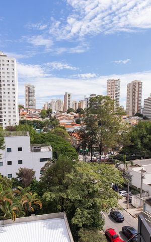 Apartamento para alugar com 180m², 4 quartos e 3 vagas Apartamento para alugar com 180m², 4 quartos e 3 vagasVista da Janela da Sala