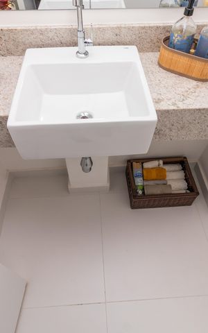 Apartamento para alugar com 180m², 4 quartos e 3 vagas Apartamento para alugar com 180m², 4 quartos e 3 vagasLavabo