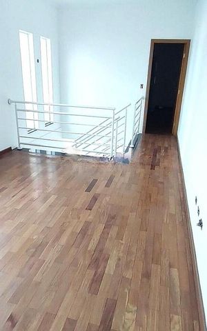 Casa à venda com 310m², 3 quartos e 7 vagas