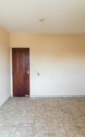 Casa à venda com 420m², 3 quartos e 2 vagas Casa à venda com 420m², 3 quartos e 2 vagasSuíte 2