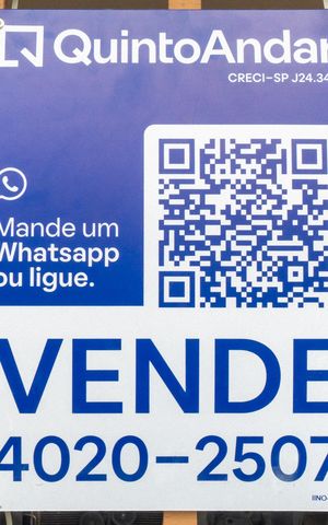 Casa à venda com 420m², 3 quartos e 2 vagas Casa à venda com 420m², 3 quartos e 2 vagasPlaca