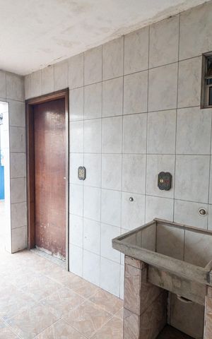 Casa à venda com 420m², 3 quartos e 2 vagas Casa à venda com 420m², 3 quartos e 2 vagasÁrea de Serviço