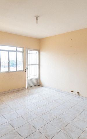 Casa à venda com 420m², 3 quartos e 2 vagas Casa à venda com 420m², 3 quartos e 2 vagasSala