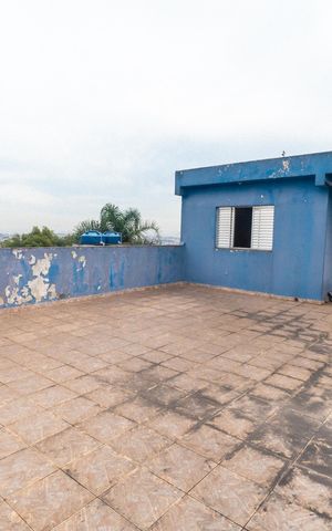 Casa à venda com 420m², 3 quartos e 2 vagas Casa à venda com 420m², 3 quartos e 2 vagasTerraço