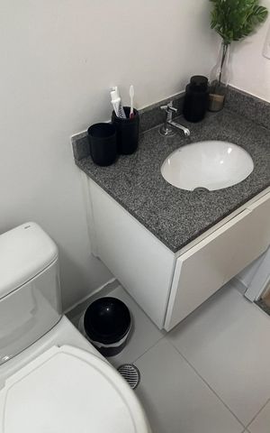 Apartamento à venda com 57m², 2 quartos e 1 vaga Apartamento à venda com 57m², 2 quartos e 1 vagaBanheiro/Suite