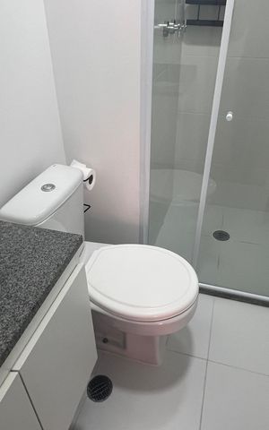 Apartamento à venda com 57m², 2 quartos e 1 vaga Apartamento à venda com 57m², 2 quartos e 1 vagaBanheiro