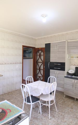 Casa para alugar com 100m², 2 quartos e 1 vagaCozinha