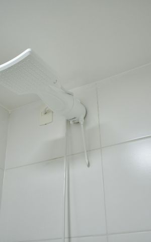 Studio para alugar com 28m², 0 quarto e sem vaga Studio para alugar com 28m², 0 quarto e sem vagaBanheiro