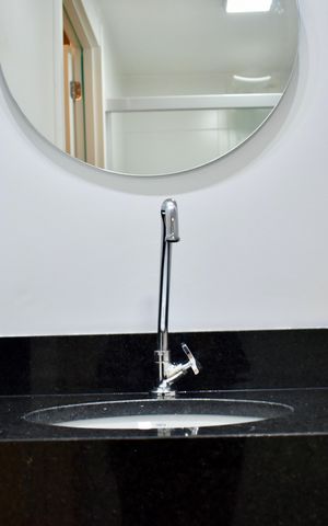 Studio para alugar com 28m², 0 quarto e sem vaga Studio para alugar com 28m², 0 quarto e sem vagaBanheiro