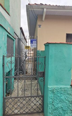 Casa para alugar com 40m², 1 quarto e sem vaga Casa para alugar com 40m², 1 quarto e sem vagaFachada