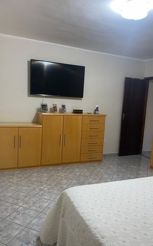 Casa à venda com 270m², 2 quartos e 5 vagas