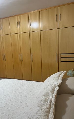 Casa à venda com 270m², 2 quartos e 5 vagas