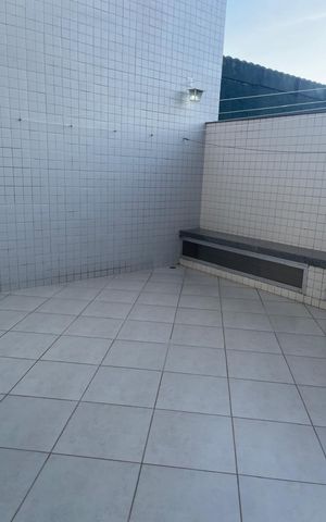 Casa à venda com 270m², 2 quartos e 5 vagas