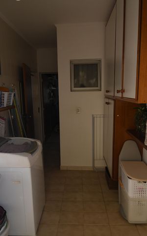 Apartamento à venda com 135m², 3 quartos e 1 vagaÁrea de Serviço