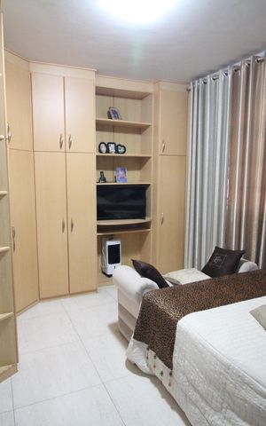 Casa para alugar com 243m², 4 quartos e 1 vagaQuarto 1