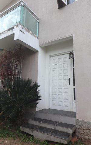 Casa à venda com 600m², 3 quartos e 5 vagasFachada 