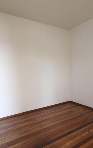 Casa à venda com 600m², 3 quartos e 5 vagasSala casa 02