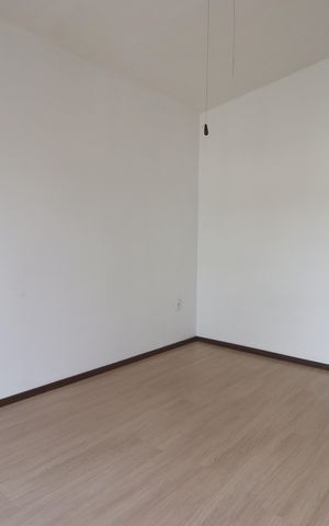 Casa à venda com 600m², 3 quartos e 5 vagasQuarto 02 da casa 02