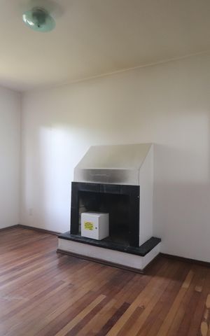 Casa à venda com 600m², 3 quartos e 5 vagasSala casa 02