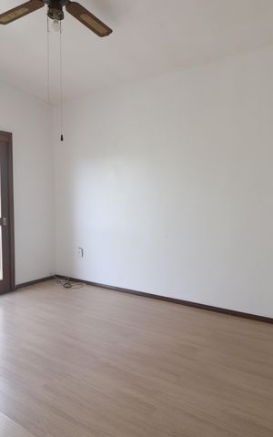Casa à venda com 600m², 3 quartos e 5 vagasQuarto 02 da casa 02